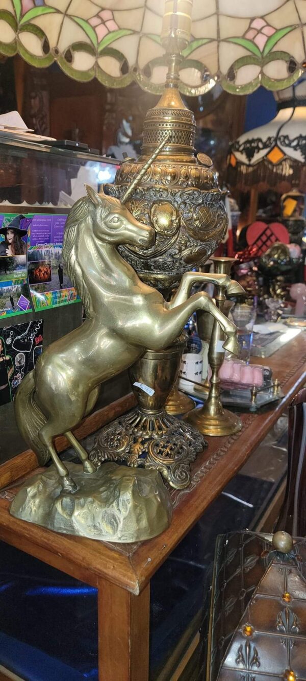 Sculpture en brass de licorne