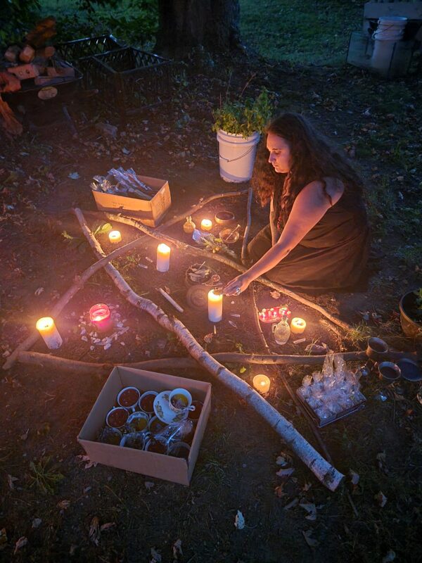 apprendre l'utilisation de la magie blanche avec le grimoire de la sorcière bien-aimée (livret de base)